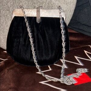 Vintage Ande Elegant Black Velvet Evening Bag with Silver Chain